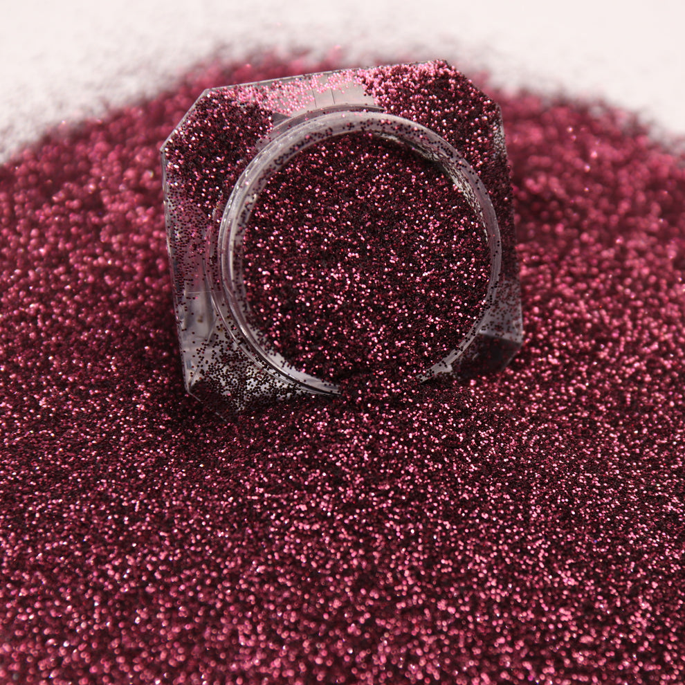 Maroon fine glitter – Chicka De Boom